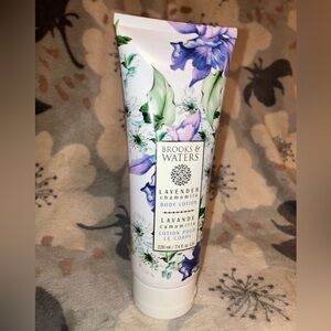 Lavender Chamomile Body Lotion - Floral Design